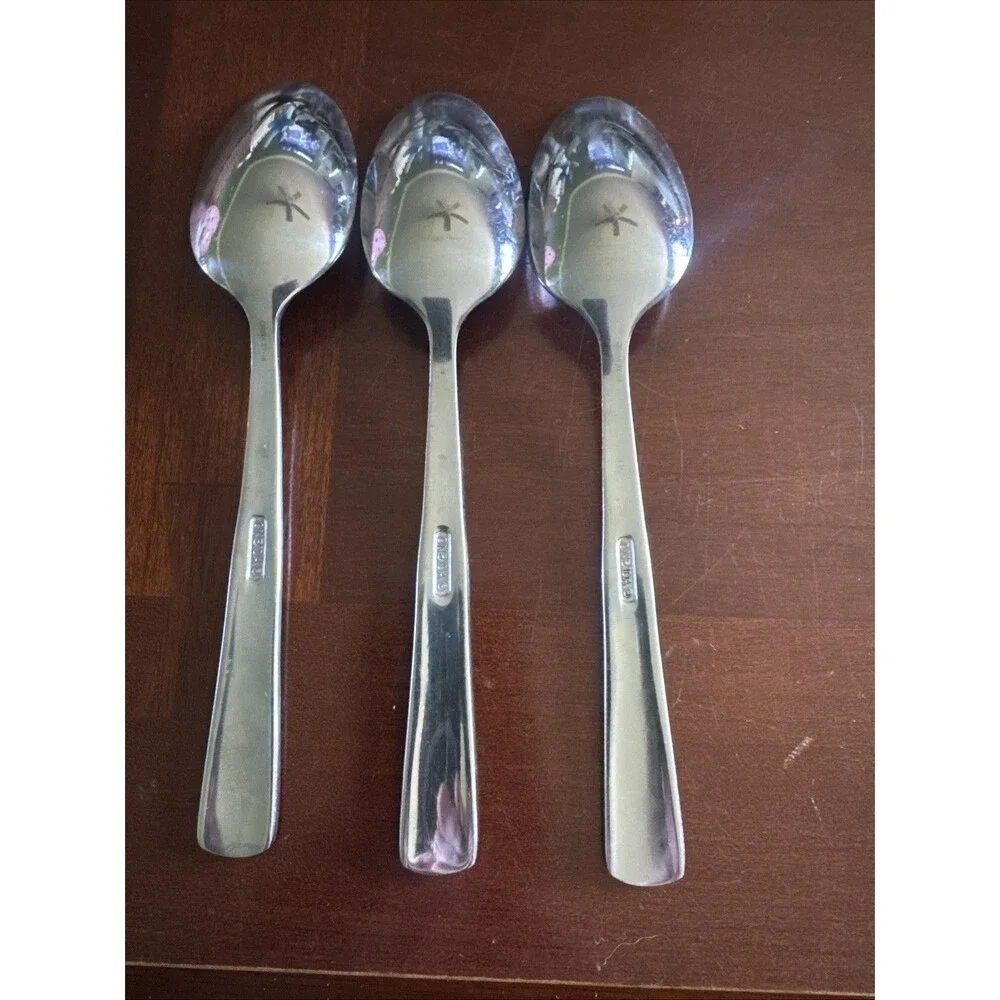 Oneida Spoon Set Of 3 Spoons
